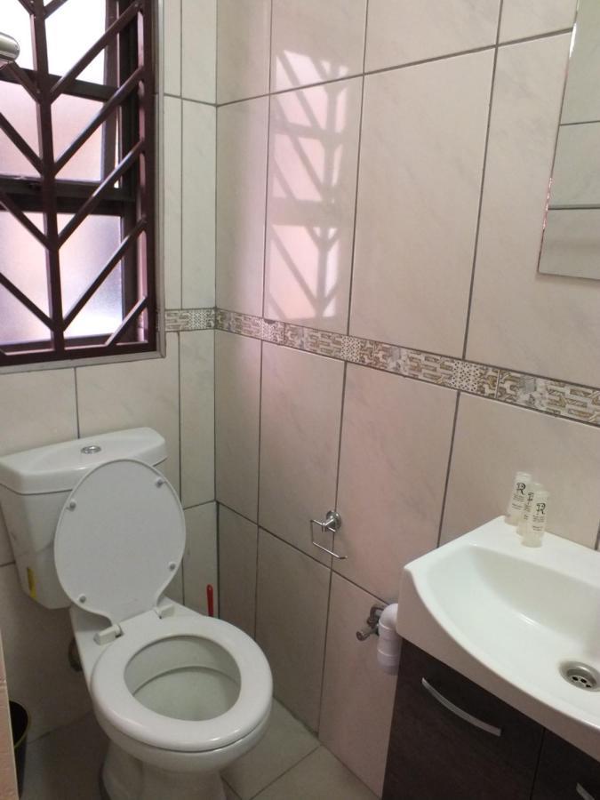 Royal Castle Guest House Windhoek Ngoại thất bức ảnh